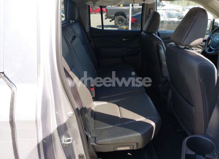 Photo 8 of 2019 Honda Ridgeline RTL (VIN 5FPYK3F54KB018272)