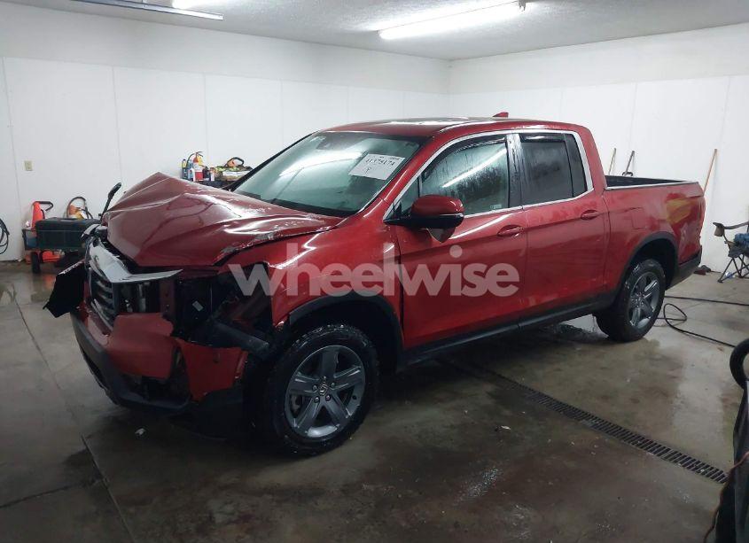 Photo 2 of 2021 Honda Ridgeline AWD RTL (VIN 5FPYK3F54MB014208)