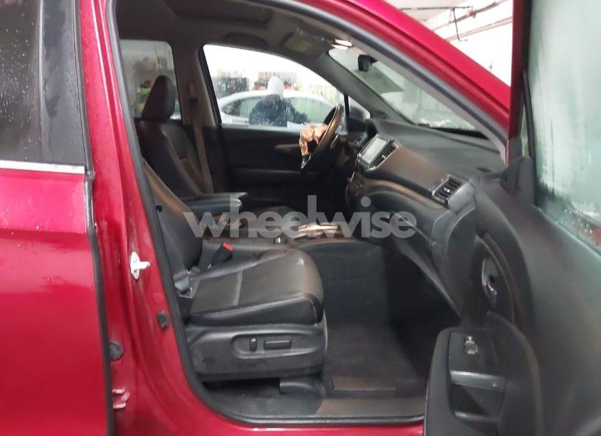 Photo 5 of 2021 Honda Ridgeline AWD RTL (VIN 5FPYK3F54MB014208)