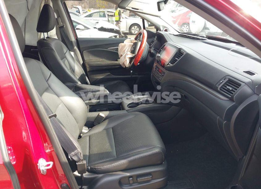 Photo 5 of 2021 Honda Ridgeline AWD RTL (VIN 5FPYK3F54MB014502)