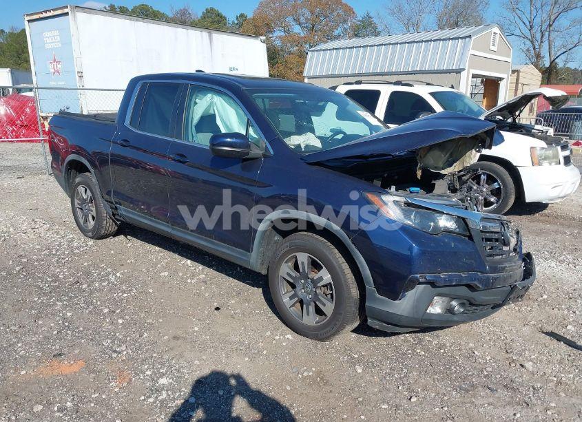 2017 Honda Ridgeline RTL (VIN 5FPYK3F55HB038362) main photo