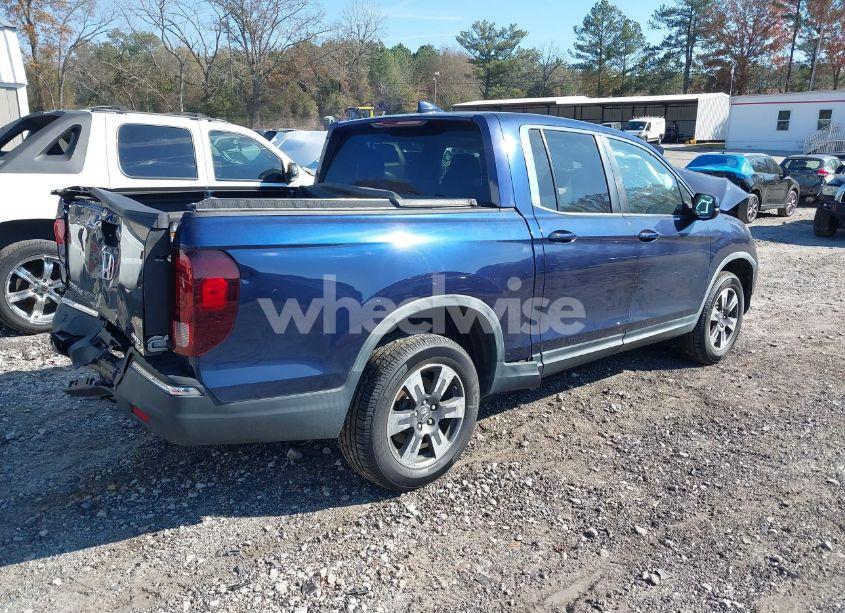 Photo 4 of 2017 Honda Ridgeline RTL (VIN 5FPYK3F55HB038362)