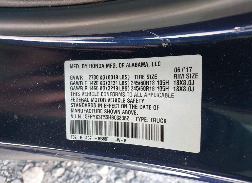 Photo 9 of 2017 Honda Ridgeline RTL (VIN 5FPYK3F55HB038362)