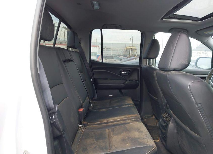 Photo 8 of 2020 Honda Ridgeline AWD RTL (VIN 5FPYK3F55LB027368)