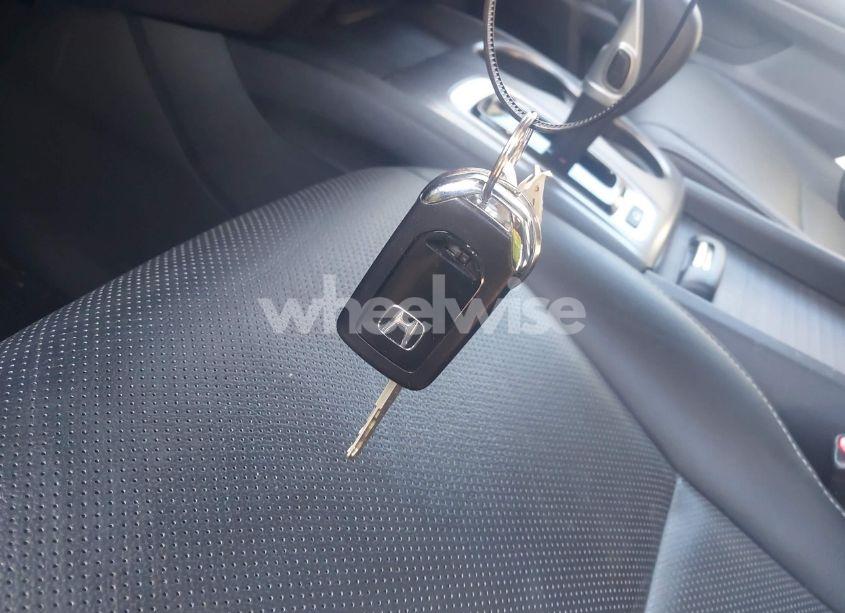 Photo 11 of 2019 Honda Ridgeline RTL (VIN 5FPYK3F56KB048454)