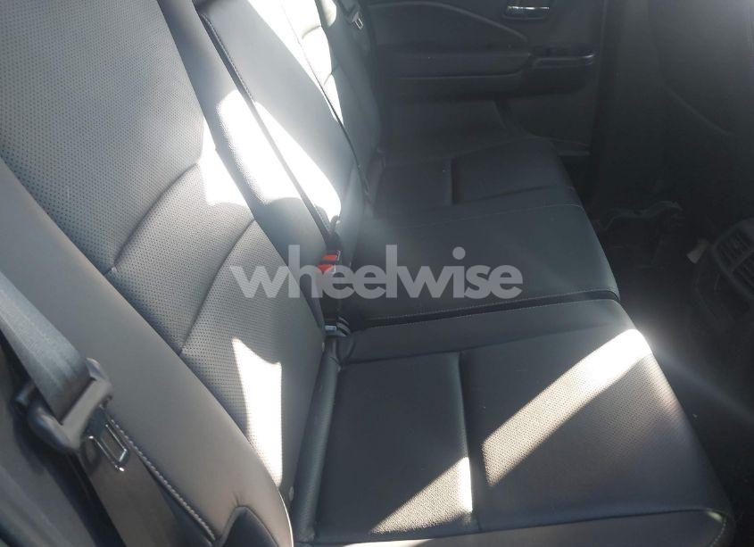 Photo 8 of 2019 Honda Ridgeline RTL (VIN 5FPYK3F56KB048454)