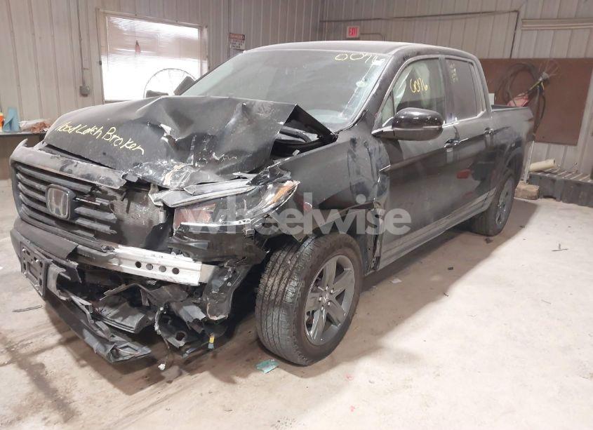 Photo 2 of 2023 Honda Ridgeline RTL (VIN 5FPYK3F56PB039132)