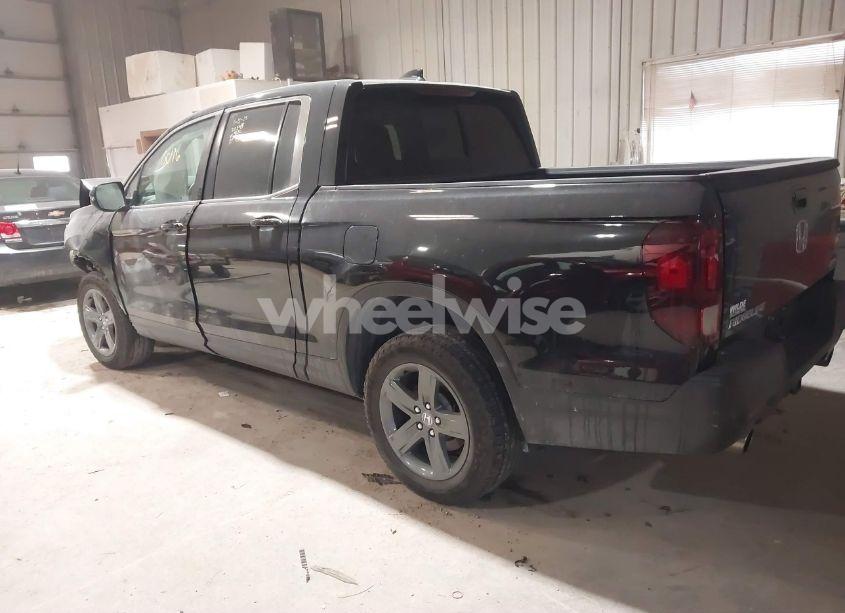 Photo 3 of 2023 Honda Ridgeline RTL (VIN 5FPYK3F56PB039132)