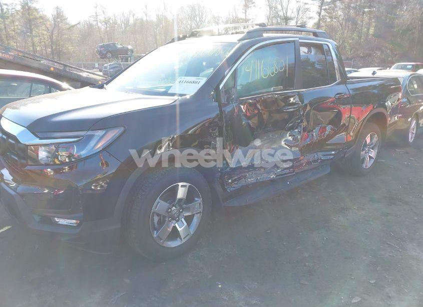 Photo 2 of 2024 Honda Ridgeline RTL (VIN 5FPYK3F56RB030126)