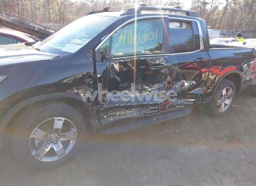 Photo 6 of 2024 Honda Ridgeline RTL (VIN 5FPYK3F56RB030126)