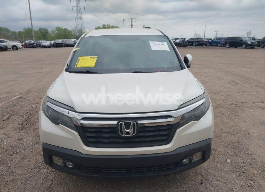 Photo 12 of 2017 Honda Ridgeline RTL (VIN 5FPYK3F57HB008389)