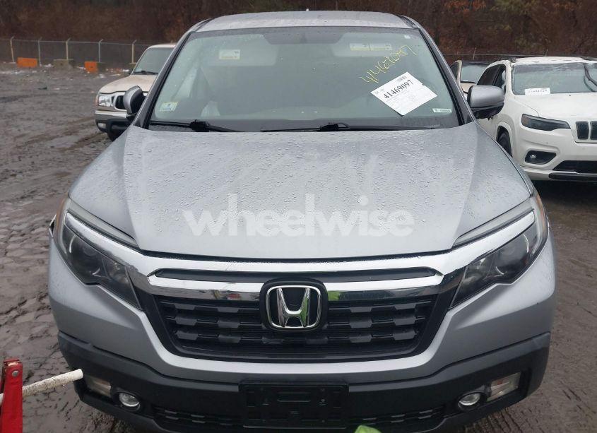 Photo 12 of 2017 Honda Ridgeline RTL (VIN 5FPYK3F57HB013656)