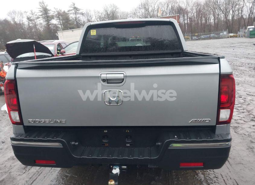 Photo 16 of 2017 Honda Ridgeline RTL (VIN 5FPYK3F57HB013656)