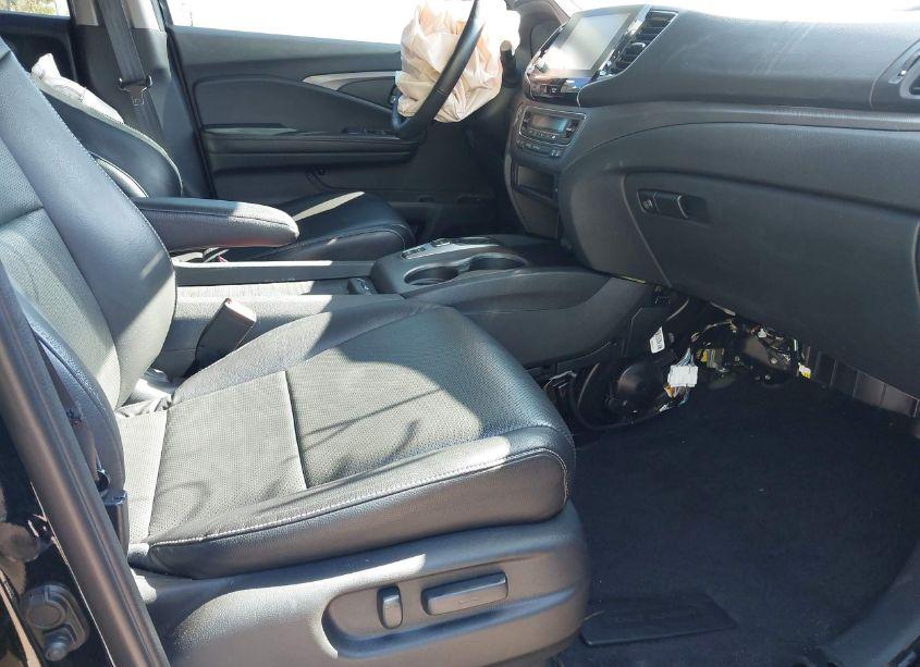 Photo 5 of 2023 Honda Ridgeline RTL (VIN 5FPYK3F57PB057879)