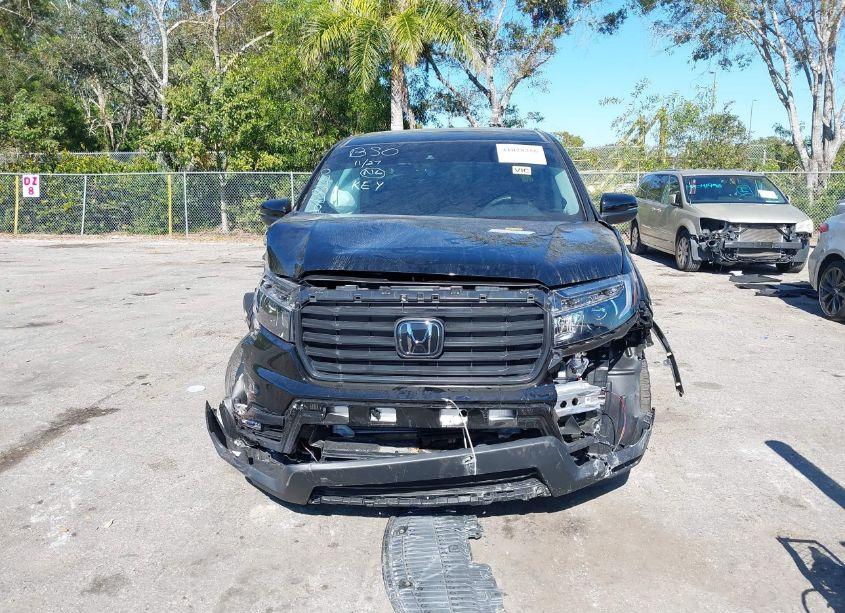 Photo 6 of 2023 Honda Ridgeline RTL (VIN 5FPYK3F57PB057879)