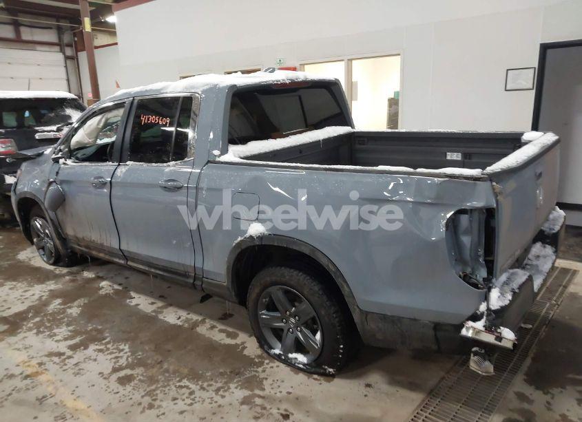 Photo 3 of 2023 Honda Ridgeline RTL (VIN 5FPYK3F58PB063965)