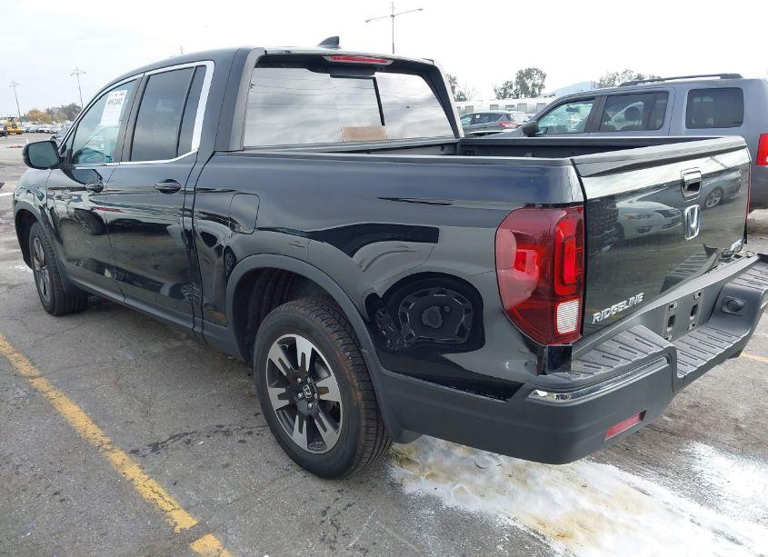 Photo 3 of 2020 Honda Ridgeline AWD RTL (VIN 5FPYK3F59LB015014)