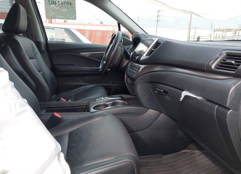 Photo 5 of 2020 Honda Ridgeline AWD RTL (VIN 5FPYK3F59LB015014)