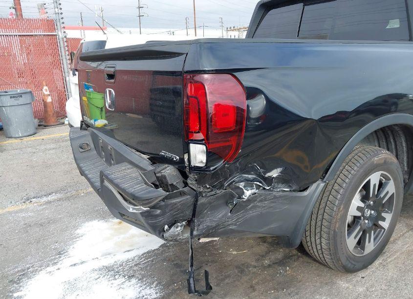 Photo 6 of 2020 Honda Ridgeline AWD RTL (VIN 5FPYK3F59LB015014)