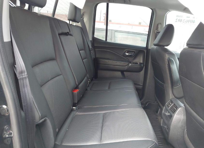 Photo 8 of 2020 Honda Ridgeline AWD RTL (VIN 5FPYK3F59LB015014)