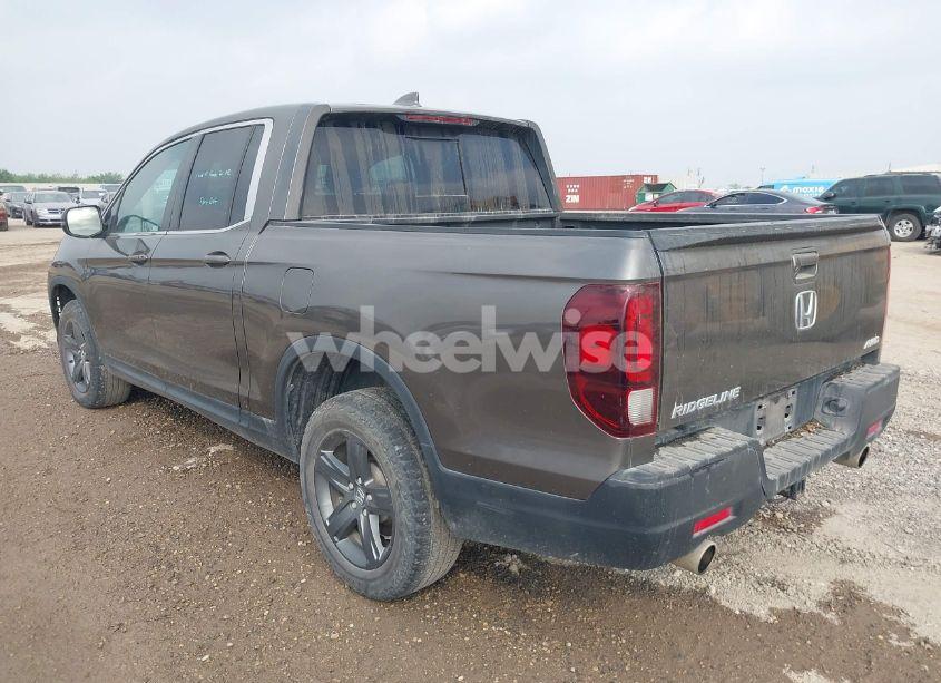 Photo 3 of 2023 Honda Ridgeline RTL (VIN 5FPYK3F59PB004388)