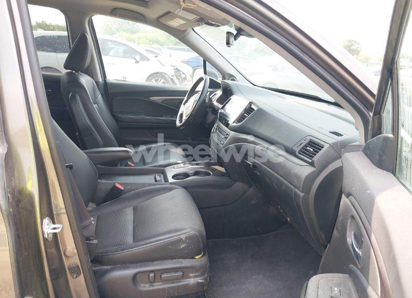 Photo 5 of 2023 Honda Ridgeline RTL (VIN 5FPYK3F59PB004388)