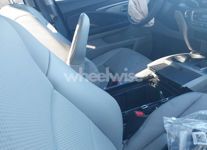 Photo 5 of 2023 Honda Ridgeline RTL (VIN 5FPYK3F59PB047404)