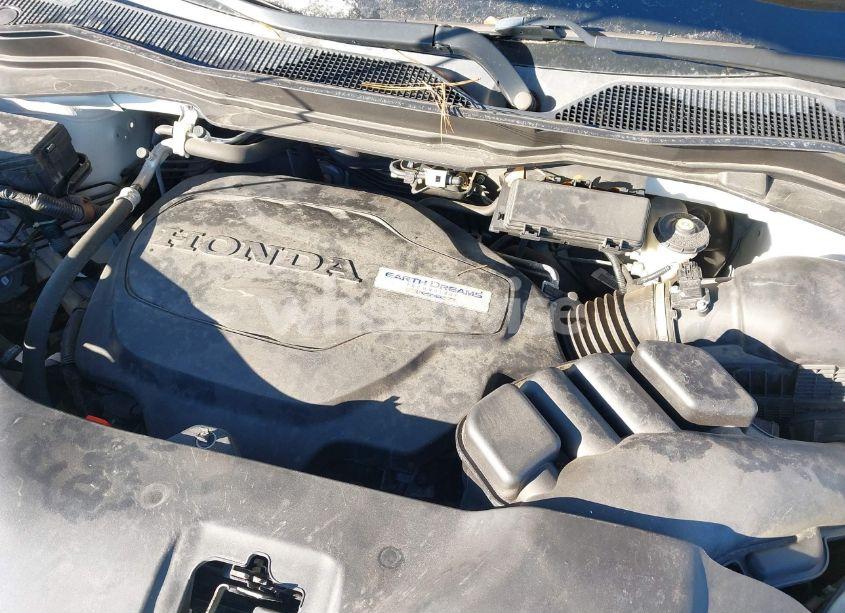 Photo 10 of 2017 Honda Ridgeline RTL (VIN 5FPYK3F5XHB016664)