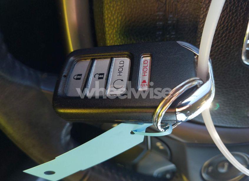 Photo 11 of 2017 Honda Ridgeline RTL (VIN 5FPYK3F5XHB016664)