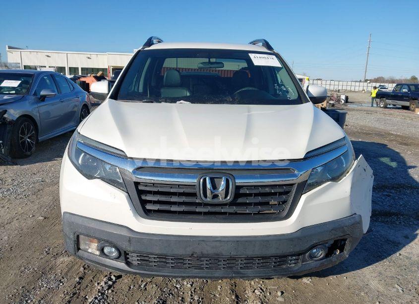 Photo 12 of 2017 Honda Ridgeline RTL (VIN 5FPYK3F5XHB016664)