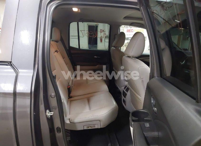 Photo 8 of 2020 Honda Ridgeline AWD RTL (VIN 5FPYK3F5XLB026054)