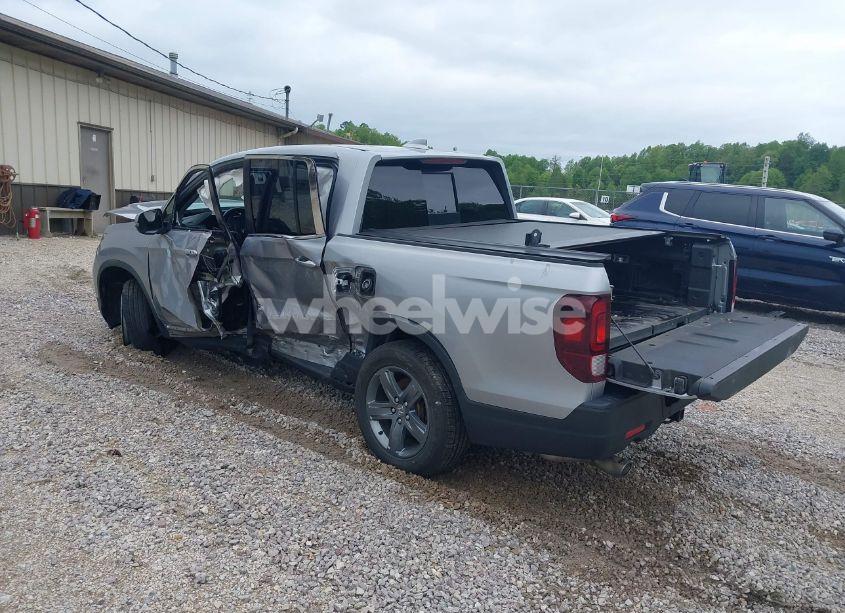 Photo 3 of 2022 Honda Ridgeline RTL (VIN 5FPYK3F5XNB003389)