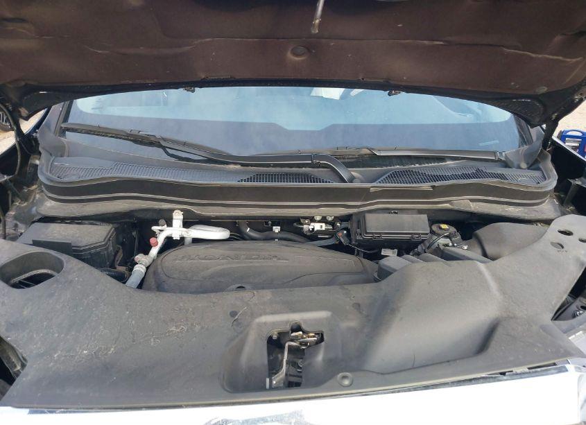 Photo 10 of 2023 Honda Ridgeline RTL (VIN 5FPYK3F5XPB038081)