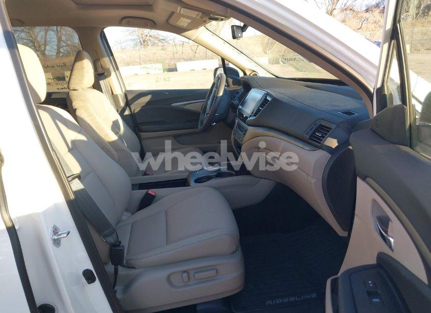 Photo 5 of 2023 Honda Ridgeline RTL (VIN 5FPYK3F5XPB068729)