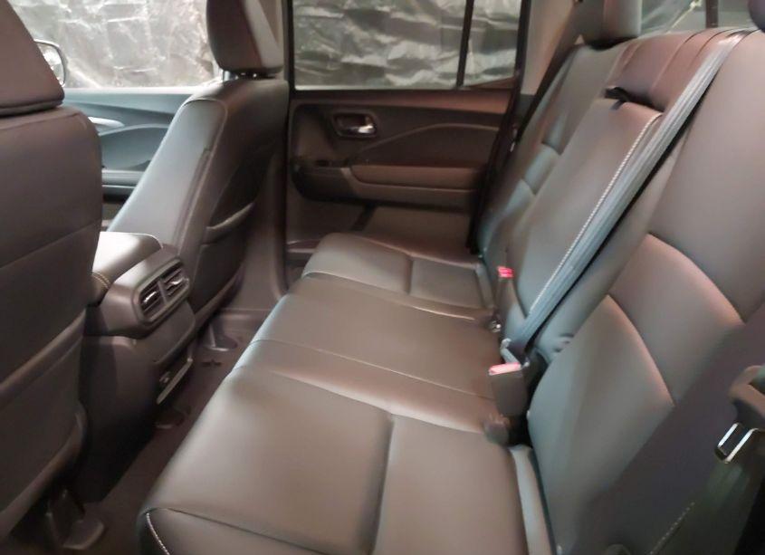 Photo 8 of 2025 Honda Ridgeline RTL (VIN 5FPYK3F5XSB008118)