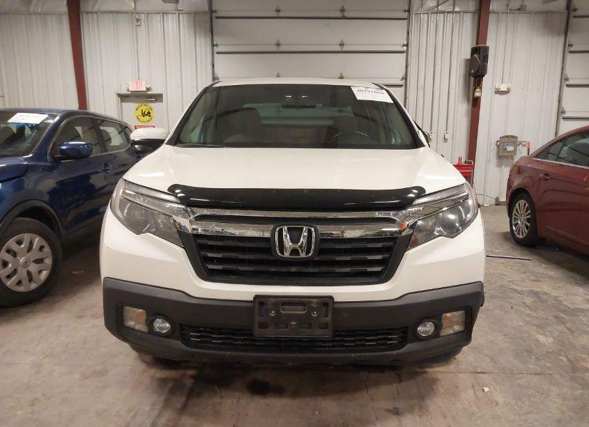 Photo 13 of 2017 Honda Ridgeline RTL-T (VIN 5FPYK3F61HB013449)