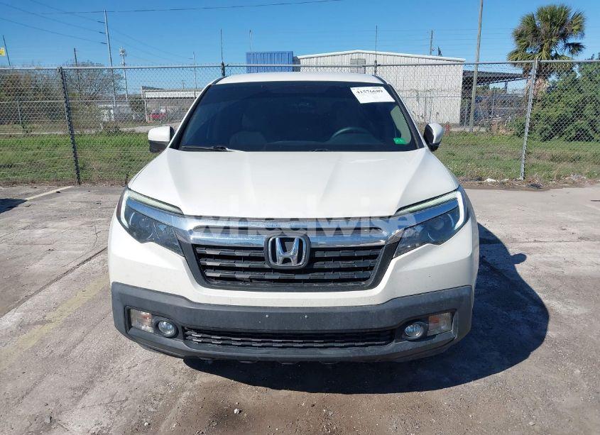 Photo 12 of 2017 Honda Ridgeline RTL-T (VIN 5FPYK3F61HB026766)