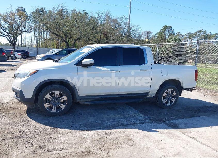 Photo 14 of 2017 Honda Ridgeline RTL-T (VIN 5FPYK3F61HB026766)
