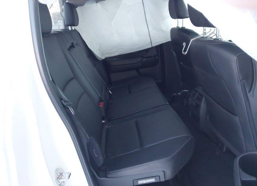 Photo 8 of 2018 Honda Ridgeline RTL-T (VIN 5FPYK3F61JB015076)