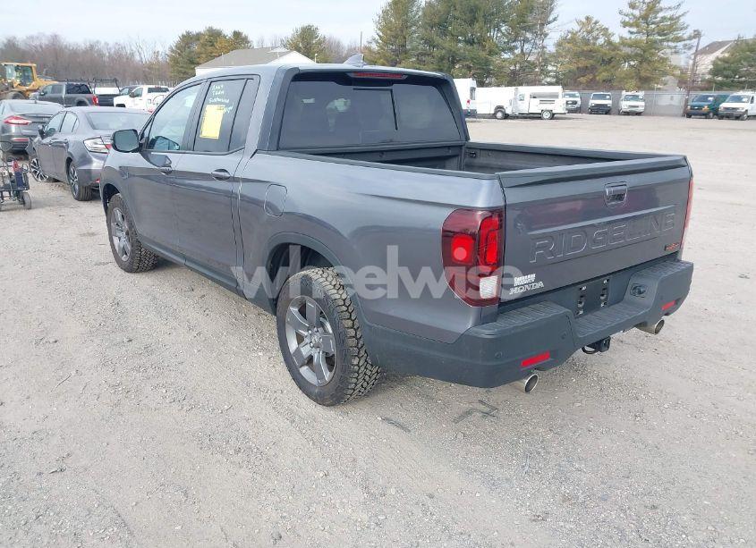 Photo 3 of 2024 Honda Ridgeline TRAILSPORT (VIN 5FPYK3F62RB021674)