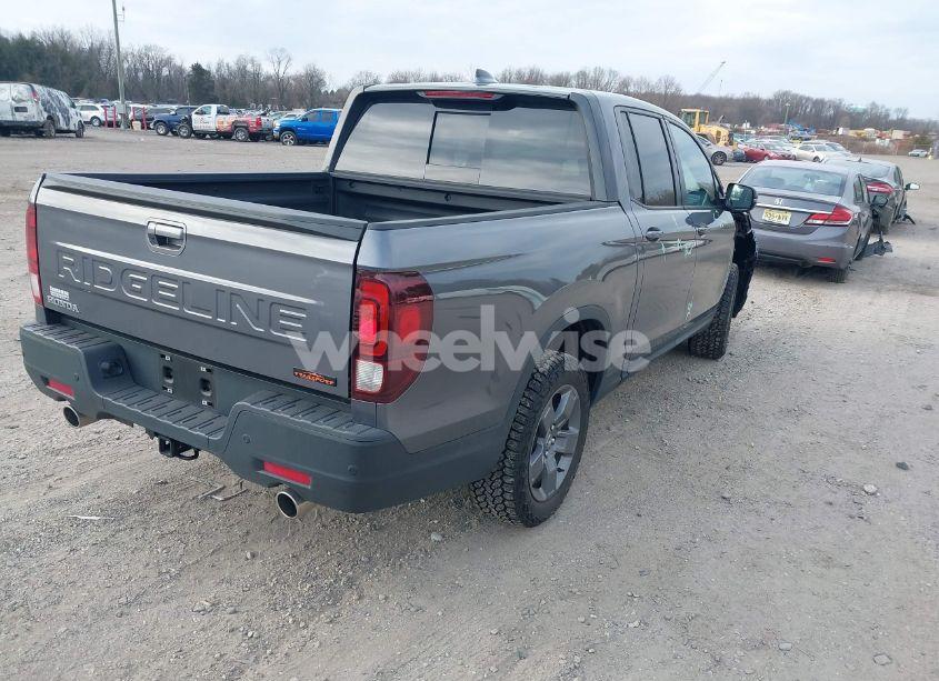 Photo 4 of 2024 Honda Ridgeline TRAILSPORT (VIN 5FPYK3F62RB021674)