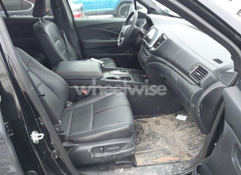 Photo 5 of 2024 Honda Ridgeline TRAILSPORT (VIN 5FPYK3F62RB030908)