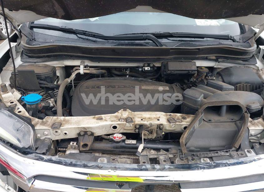 Photo 10 of 2017 Honda Ridgeline RTL-T (VIN 5FPYK3F64HB018970)