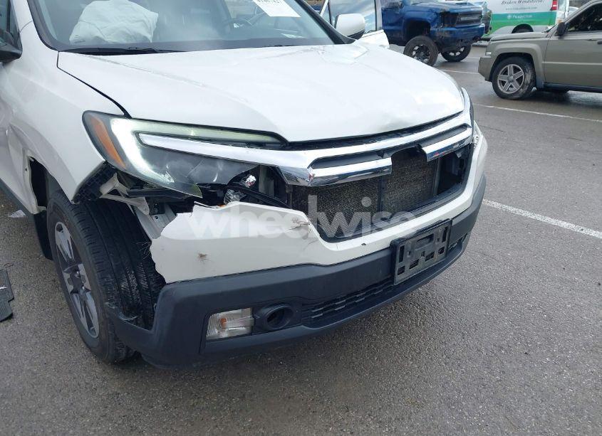 Photo 6 of 2017 Honda Ridgeline RTL-T (VIN 5FPYK3F64HB018970)