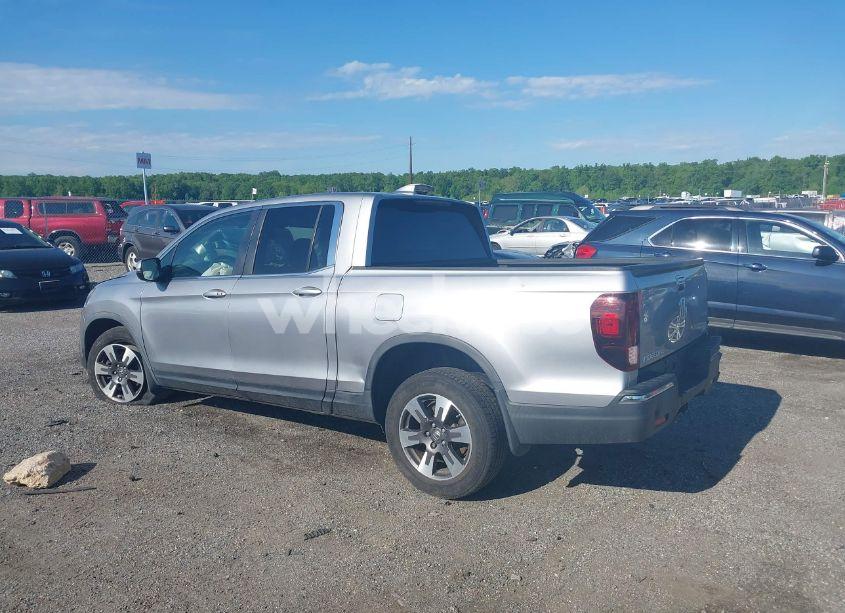 Photo 13 of 2017 Honda Ridgeline RTL-T (VIN 5FPYK3F64HB022095)