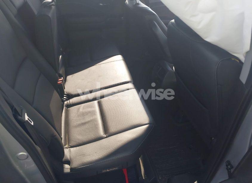 Photo 8 of 2017 Honda Ridgeline RTL-T (VIN 5FPYK3F64HB022095)