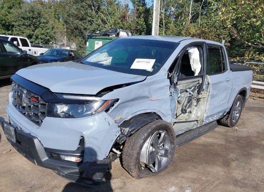Photo 2 of 2024 Honda Ridgeline TRAILSPORT (VIN 5FPYK3F65RB024374)