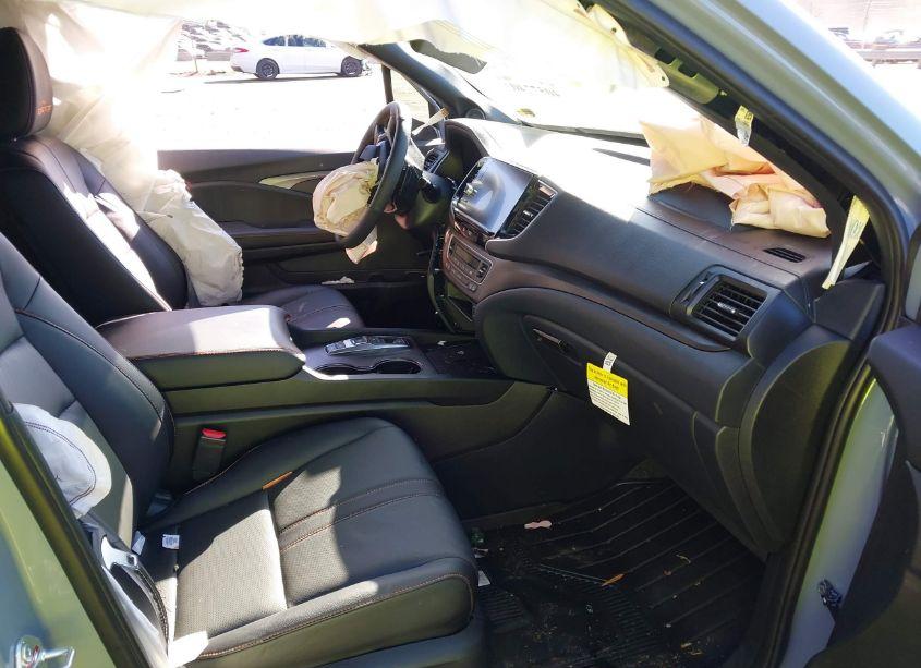 Photo 5 of 2024 Honda Ridgeline TRAILSPORT (VIN 5FPYK3F65RB024374)