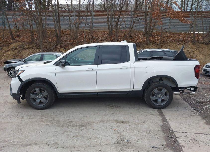 Photo 15 of 2024 Honda Ridgeline TRAILSPORT (VIN 5FPYK3F66RB019393)