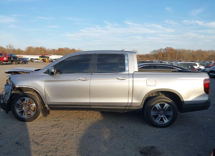 Photo 14 of 2018 Honda Ridgeline RTL-T (VIN 5FPYK3F68JB014717)